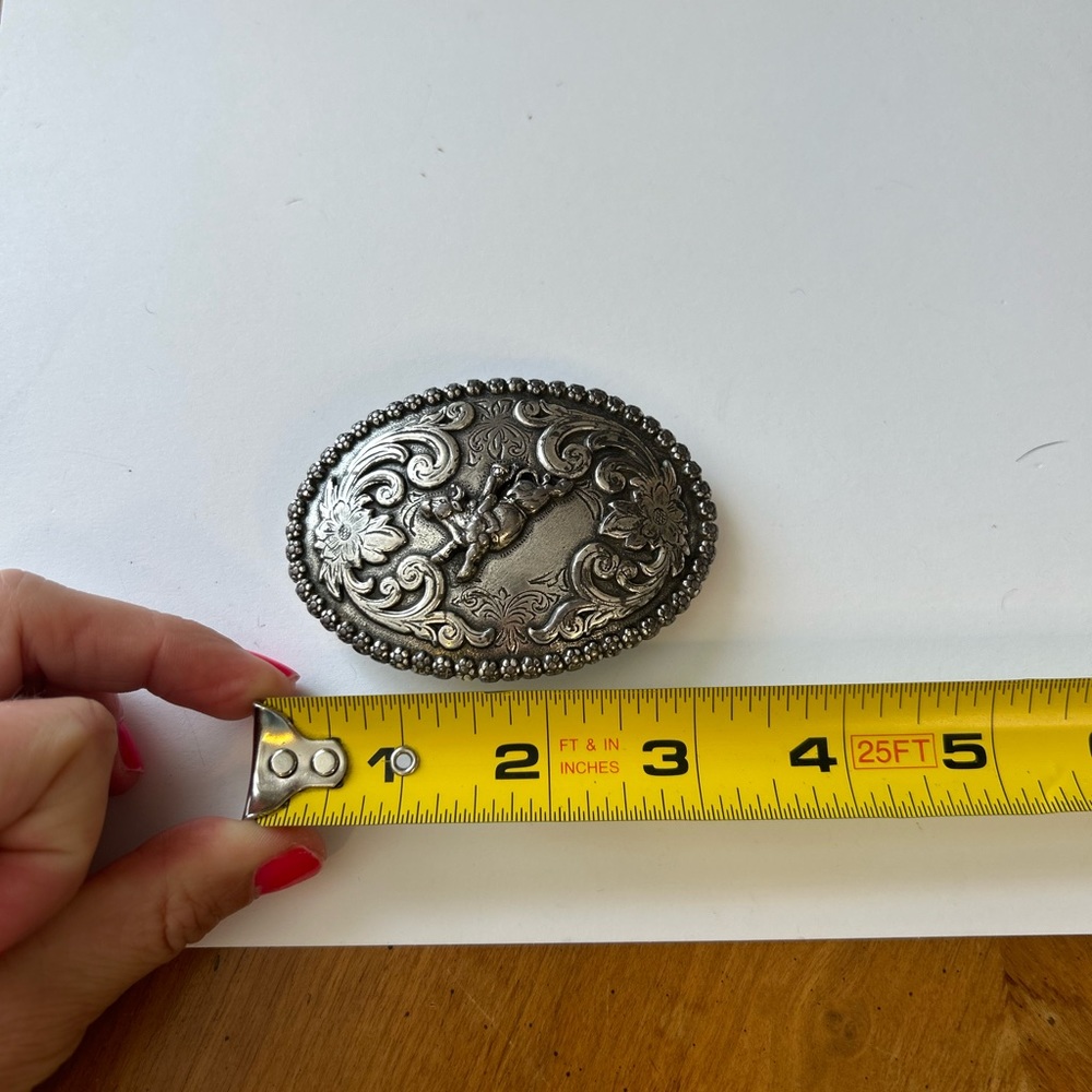 Bull Rider Buckle - Picture 5 of 7